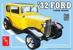 AMT 1414 ’32 Ford Tudor Sedan 1/25 model kit