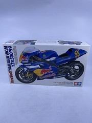 Tamiya Red Bull Yamaha YZR500 1999 Motorcycle Model Kit 1/12 New