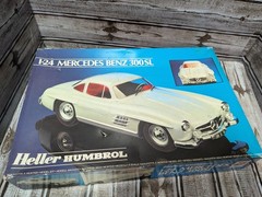 Heller Mercedes Benz 300SL Plastic Model Car Kit