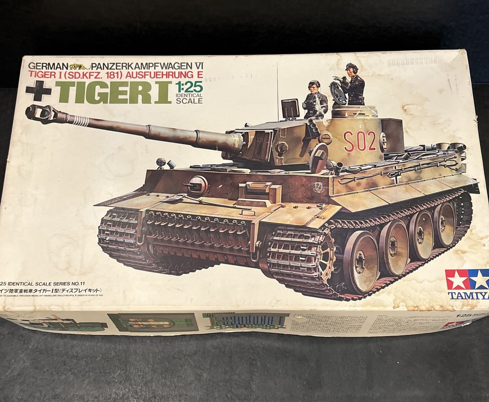 Tamiya 1/25 German Heavy Tank Tiger I No 3311 (unassembled) New￼