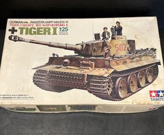 Tamiya 1/25 German Heavy Tank Tiger I No 3311 (unassembled) New￼
