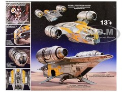 SKILL 2 MODEL KIT RAZOR CREST STAR WARS “MANDALORIAN & GROGU” 1/72 AMT AMT1561M