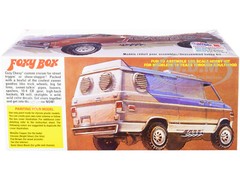SKILL 2 MODEL KIT CHEVROLET CUSTOM VAN “FOXY BOX” 1/25 SCALE MODEL AMT AMT1265