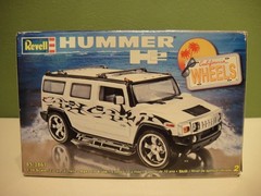 Revell – 1/25 – 2005 – HUMMER H2 California Wheels – #85-2867 – Open / Complete