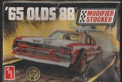AMT – ’65 OLDS 88. – NEW / SEALED