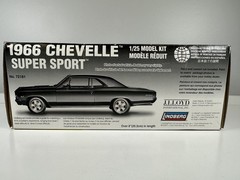 Monogram 1978 EL Camino 1:24 and Lindberg 1966 Chevelle SS 1:25 BUNDLE