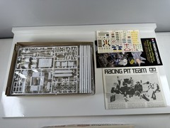 TAMIYA RACING PIT TEAM 1/20 SCALE PLASTIC MODEL KIT VINTAGE READ!!
