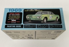 AMT 1/25 1969 Chevrolet Corvair 3n1