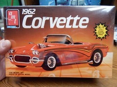 AMT 6521 1962 CORVETTE CAR MODEL KIT NEW IN SEALED BOX 1/25 SCALE