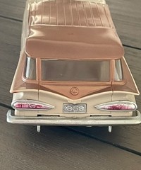 LOOK! 1959 Chevrolet Nomad Station Wagon Dealer Promo Car, Cream/Gold – Friction