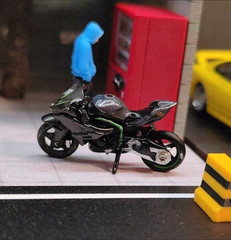 1/64 Motorcycle Motorbike KAWASAKI for 1:64 Miniature Figure Car Mini Diorama