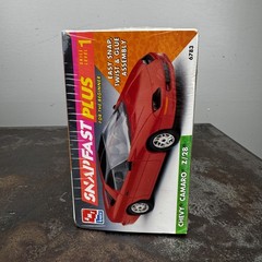 AMT Chevy Camaro Z/28 #8069 Model Kit – New 1:25 Scale 1993