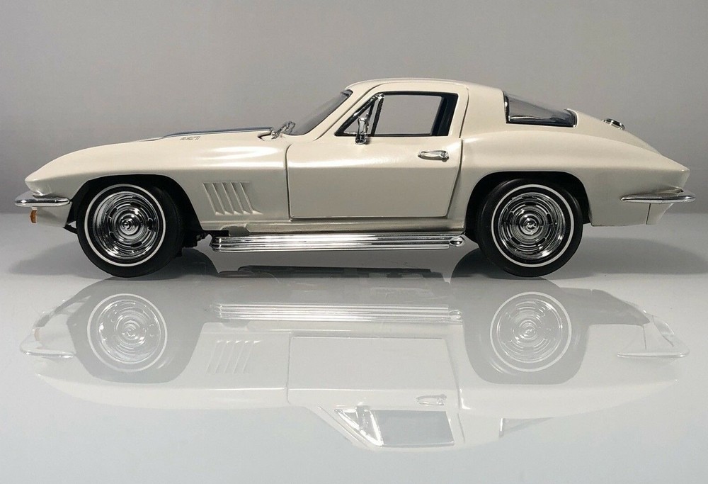 Corvette 55Chevy57StingRay12Car1963Classic24Vintage1967Custom Built1 18Model1957