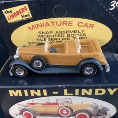 #21 Vtg Mini Lindy Lindberg 1930 Packard Build N Collection Series Snap Fit 1968