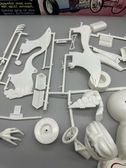Hawks Models Weird-OH’s Digger Model Kit-2006 #16001-open-appears To Be Complete