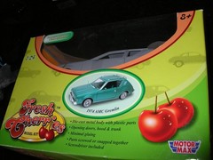 MOTOR MAX FRESH CHERRIES 1974 AMC GREMLIN 1:24 DIE-CAST METAL MODEL KIT Primer