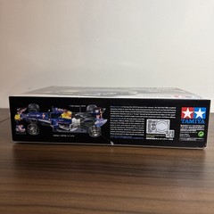 Tamiya 1/20 – Red Bull Racing Renault RB6 Vettel Formula 1 2010 Champion #20067