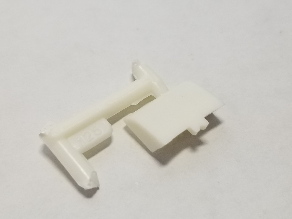 Diamond REO Truck Tractor UPPER INSTRUMENT PANEL for 1:25 AMT Model Kit