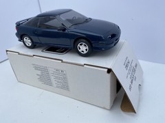 AMT/Ertl 1992 GEO STORM GSI Promo Car in Bennington Blue With Box New #6155