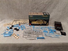 George Barris 1958 Chevrolet Impala AMT 1:25 Model Car Kit 2758 Vintage ~ Trophy