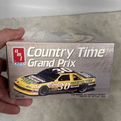AMT ERTL 6732 Michael Waltrip #30 Country Time Grand Prix 1/25 Model Kit Sealed