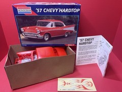 Revell Monogram 1957 Chevy Chevrolet Hardtop Kit 1:24 #85-2225 NIB!!