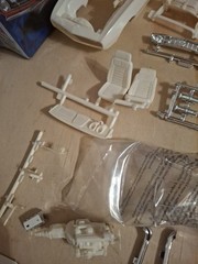 AMT ’68 Chevrolet Camaro Z/28 2 in 1 Customizing 1:25 Model Kit, Partially Toge