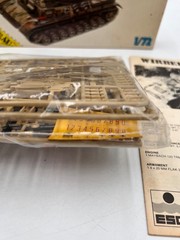 Vintage ESCI 8310 Flakpanzer IV Wirbelwind 1/72 WWII German AA Tank Model Kit