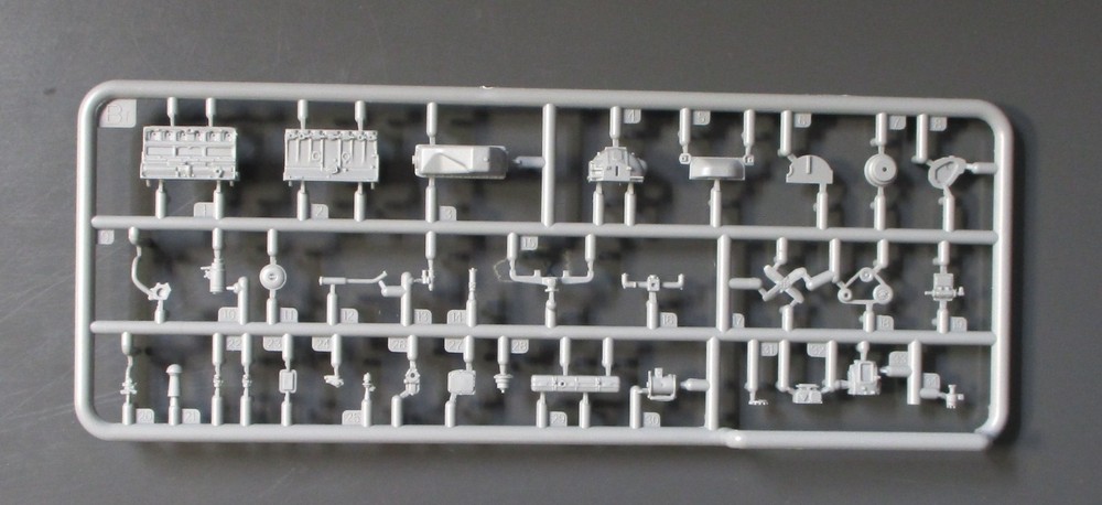 Miniart 1/35th Scale US Tow Truck G506 – Parts Tree Bf from Kit No. 38061