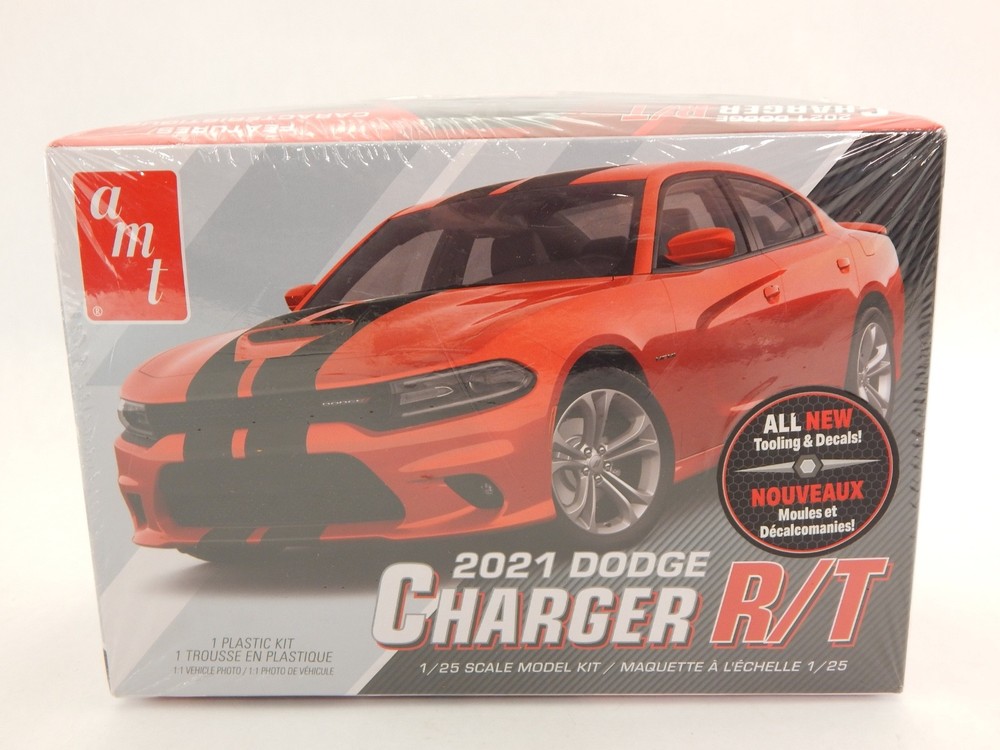 2021 DODGE CHARGER R/T 1:25 scale model kit AMT Round2 #1323 SEALED