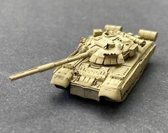 Takara 1:144 Russian Army T-80U MBT Desert Tan World Tank Museum TK-T06107 *HTF*