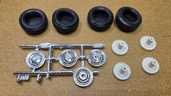 1972 GMC JIMMY STOCK 4X4 RIMS & TIRES 1:25 scale AMT Model Kit PARTS