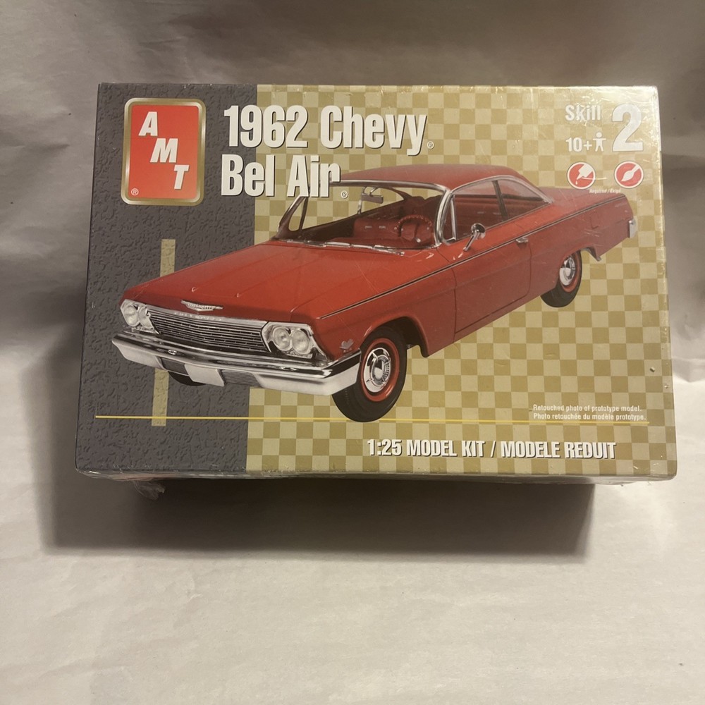 AMT 1962 Chevy Bel Air 1/25 Plastic Car Model Kit 38218 Free Shipping