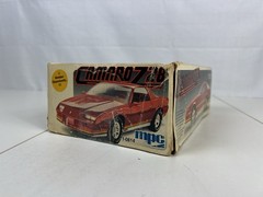 Camaro Z28 MPC 1:25 Model Kit # 1-0814 Parts Pieces Red Vintage Open Box