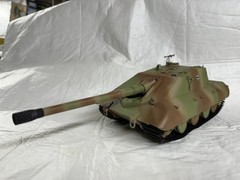 1/35 WELL BUILT TRUMPETER JADGPANZER E-100 TANK READY TO DISPLAY.