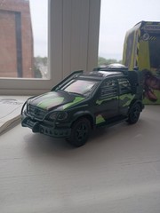 Revell Mercedes-Benz M-Class Snap Model Kit Lost World Jurassic Park