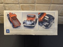 Revell, Trucks, ’41 Chevy Pickup, 2’n 1, 1/25, Sealed Parts Inside
