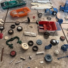 VINTAGE LOT MODEL KITS PLASTIC CARS HOT ROD PARTS and built body