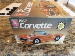 AMT / ERTL 1962 CCHEVY CORVETTE 3 in 1 STOCK CUSTOM DRAG 1/25 MODEL CAR KIT