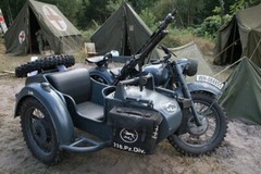 1/35 German Motorcycle WWII BMW R75 Master Box 3528 Plastic Model kit