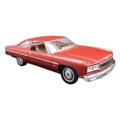 Skill 2 Model Kit 1976 Chevrolet Caprice with Trailer 3-in-1 Kit 1/25 Scale Mode