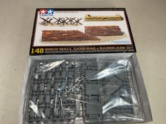 Tamiya 1:48 Kubelwagen Type 82, Brick Wall, Jerry Can SI Kits
