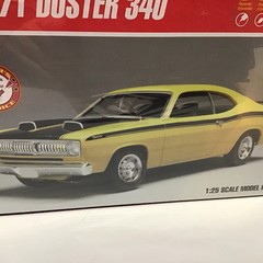 AMT ERTL 1971 Plymouth Duster 340 Model Kit #31225 1/25 Scale Factory Sealed