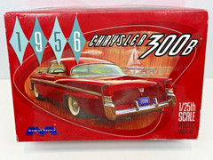 Moebius Models 1207 1/25 1956 Chrysler 300B Car Kit Skill Level 3 Model Kit-NIOB