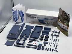 1:25 1964 Ford Country Station Wagon Sedan ’64 Complete Model Kit with Engine