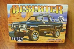 MPC 1984 GMC PICKUP (DESERTER) 1/25 SCALE MODEL KIT molded in white