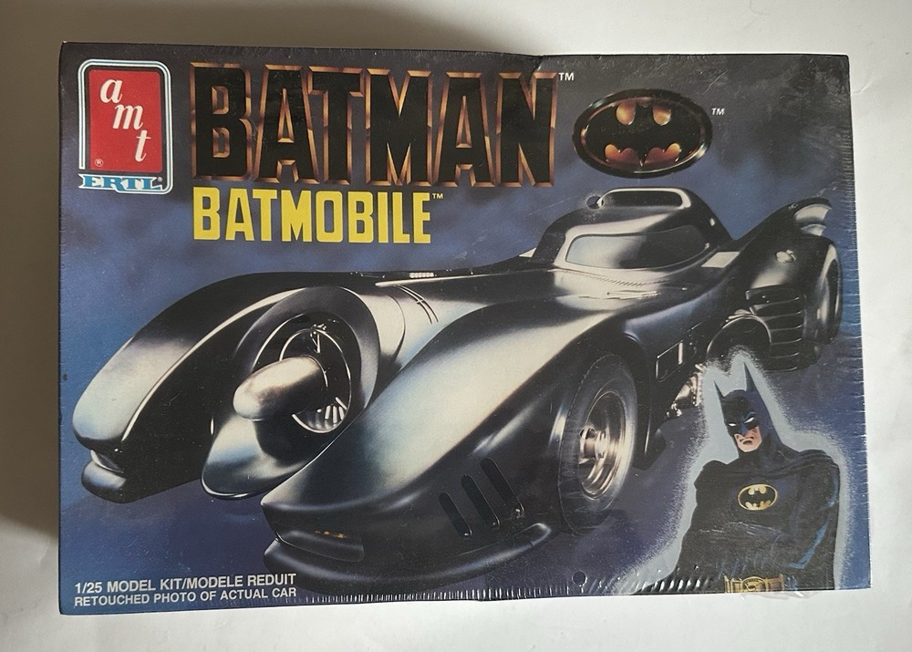 VINTAGE DC COMICS BATMAN MOVIE BATMOBILE 1/25 MODEL KIT AMT ERTL 1989 NEW