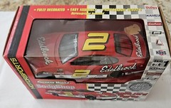 #31712 Ertl American Muscle #2 Edelbrock Ford Taurus Die Cast Model Kit ~ 1/24