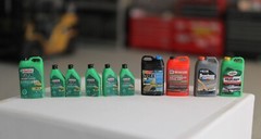 1/18 Scale Castrol GTX Green oil product Diorama shop items