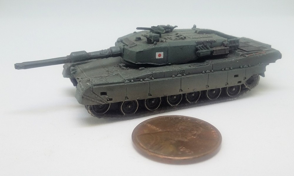 Takara 1/144 World Tank Museum 4. JGSDF Type 90 tank. In Monochrome Camo. (#60)